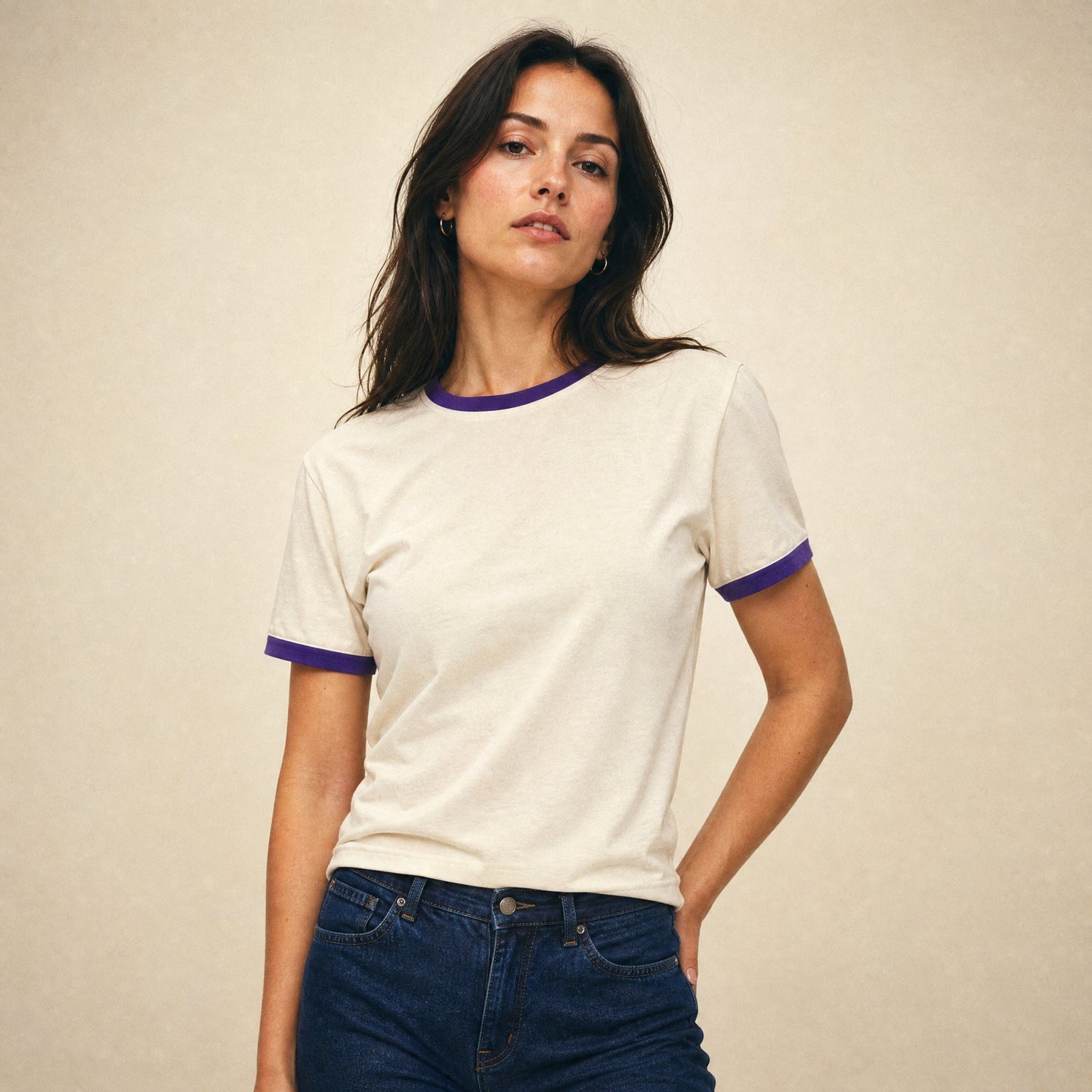 Custom Contrast T-Shirt – Lifestyle 7 | Merchcraft
